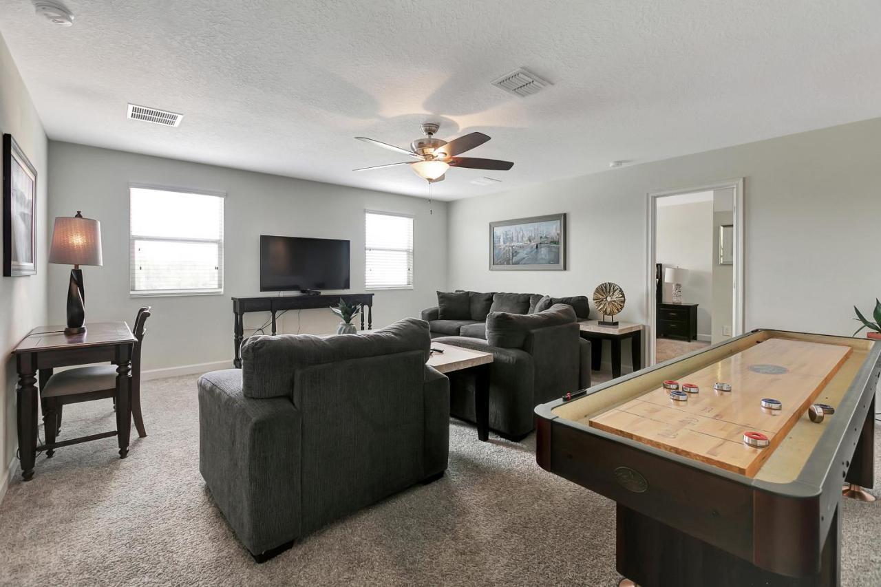 Modern Family Friendly Resort Home With Grill & Poolダベンポート エクステリア 写真