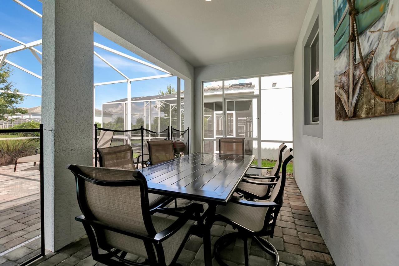 Modern Family Friendly Resort Home With Grill & Poolダベンポート エクステリア 写真